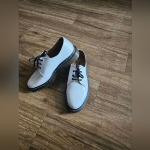 Dr. Martens White‎ Leather Oxfords New No Box